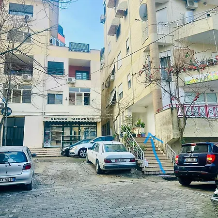Spacious Near Park *