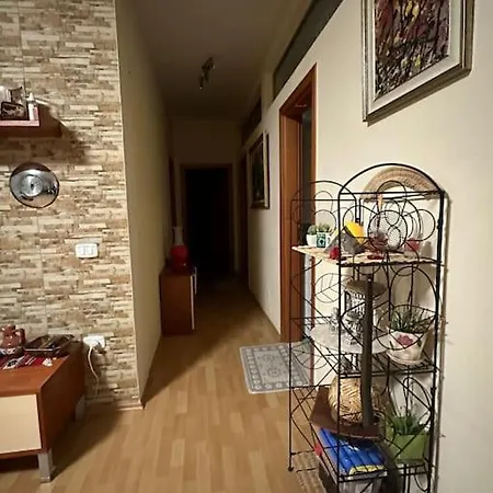 Spacious Near Park Apartment